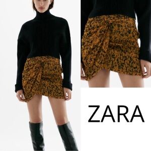 ZARA Women’s Draped Mini Skirt‎ Mustard Black Print Size M
